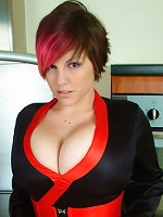 Tattooed Dors Feline gets naked in the kitchen